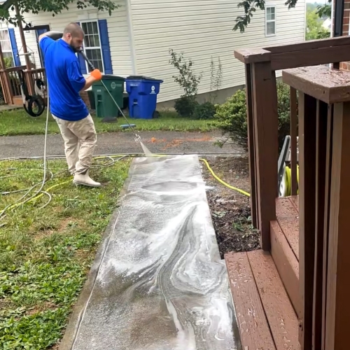 Roanoke pressure washing